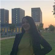 Atenta, paciente y con originalidad en la metodología.